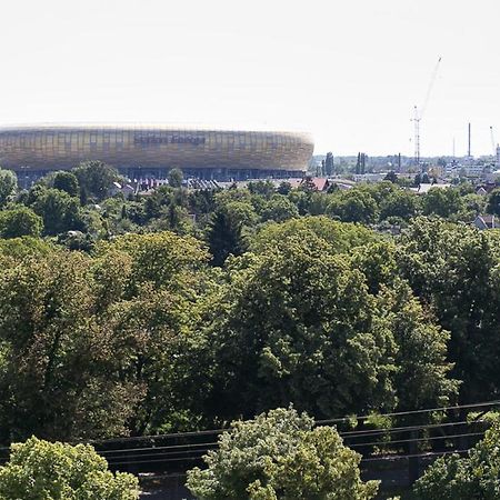 Apartament Black Zajezdnia Wrzeszcz Lägenhet Gdańsk Exteriör bild